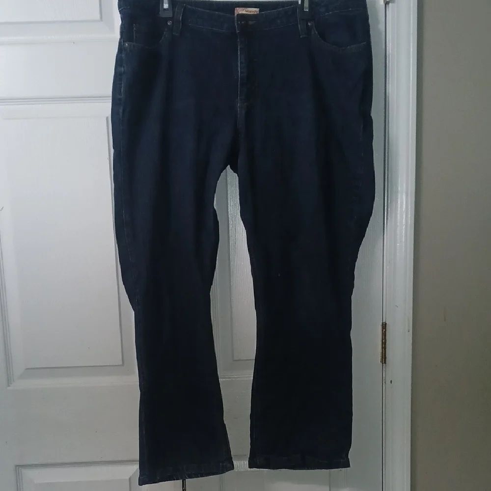 Wrangler dark wash straight leg jeans Sz 18W P NWOT